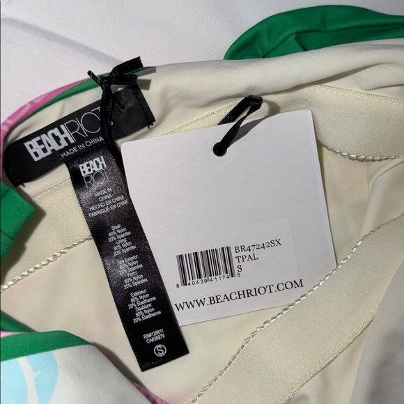 Beach Riot Shona One Piece Tropical Palm, SMALL - Picture 7 of 10